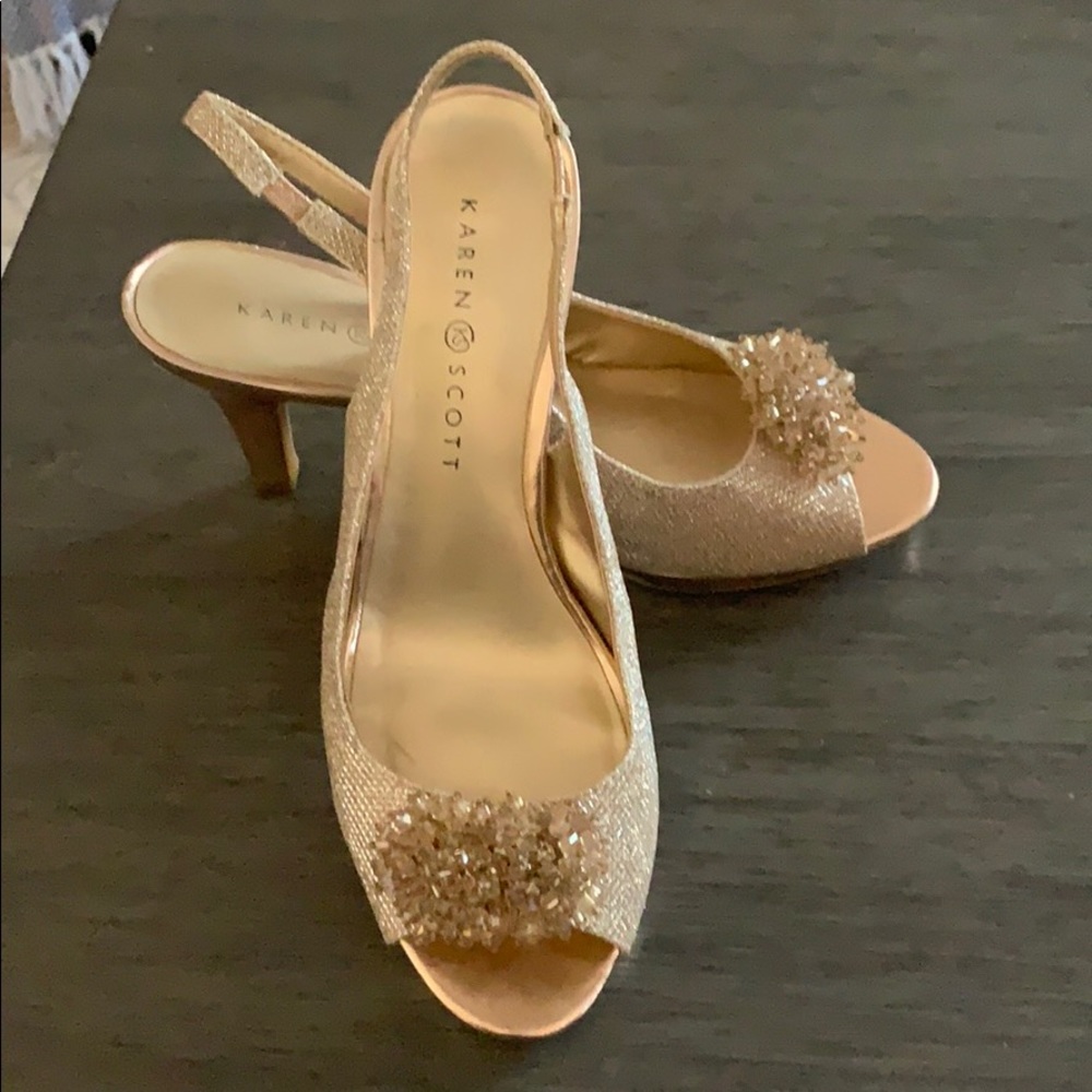 Size 8 KarenScott Rose Gold shoes
